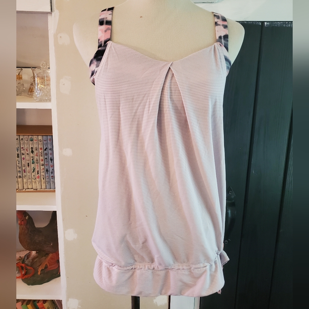 Lululemon Wamo Camo Heathered barely Pink Rest Less Tank Top Sz 8 *FLAWS Stripes